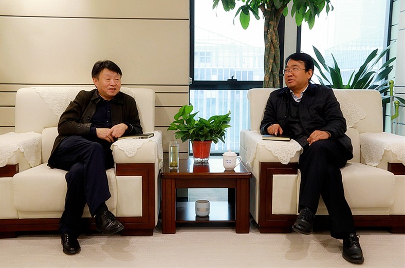 熊良虎会见宝鸡市生态情形局党组书记、局长赵永怀