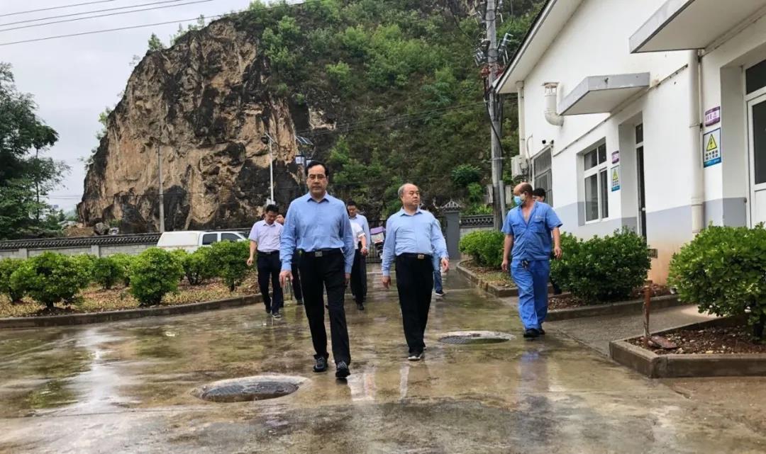 陕西省生态情形厅生态情形保；ざ讲熳ㄔ彼锞昂甏拥剿樾喂韭川关污水厂调研