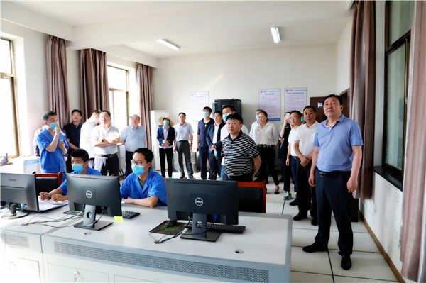 CG电子游戏集团复工复产促增添项目观摩聚会与会职员走进绿色能源公司油气公司水情形公司陕北片区项目