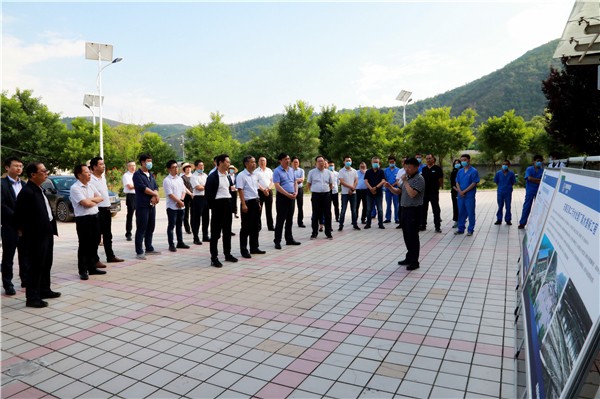 CG电子游戏集团复工复产促增添项目观摩聚会与会职员走进绿色能源公司油气公司水情形公司陕北片区项目