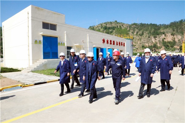 CG电子游戏集团复工复产促增添项目观摩聚会与会职员走进环保保隆生态三秦在延在铜项目