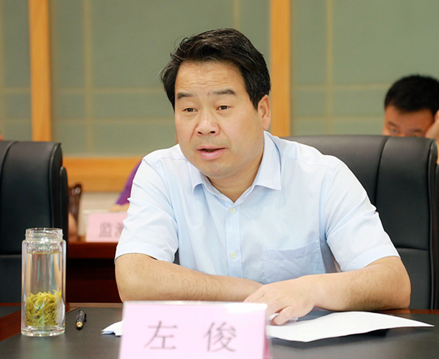 熊良虎拜会渭南市生态情形局党委书记、、、局长左俊