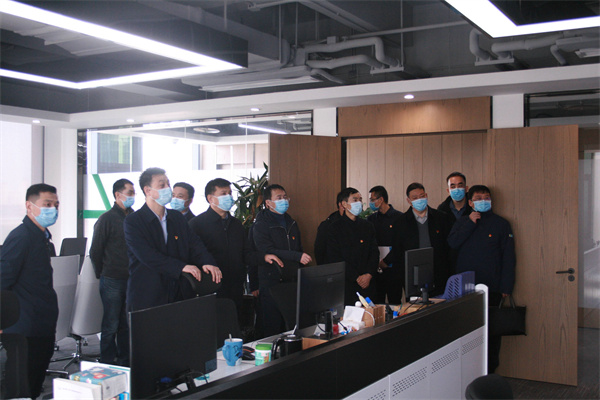 省国资委党委委员、驻委纪检监察组组长贺向东到秦创原CG电子游戏集团立异中心调研