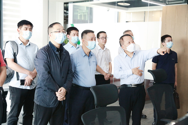 海南省政协副主席、、民进海南省委会主委史贻云到秦创原CG电子游戏集团立异中心调研